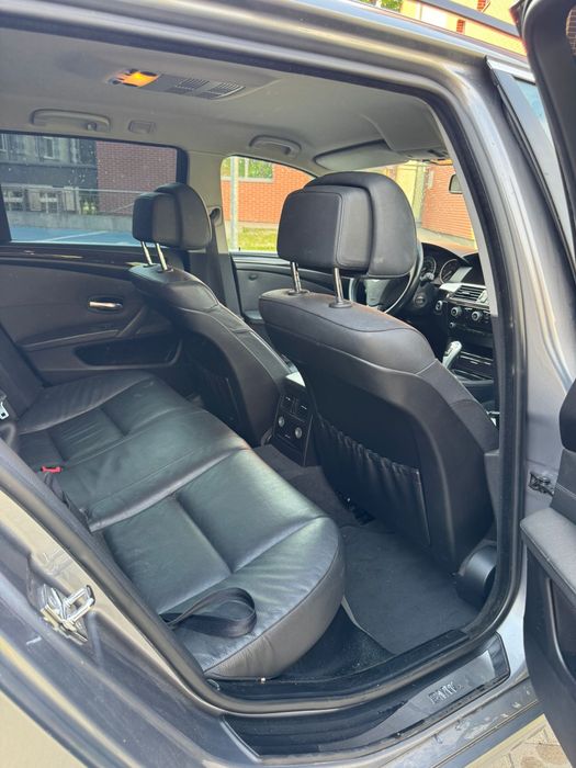 Bmw E61 2.0 2008R