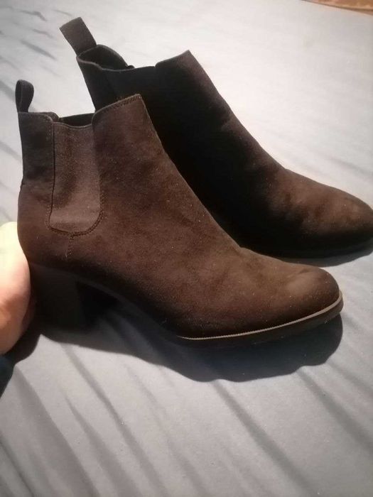 Терміново продам осінні черевики