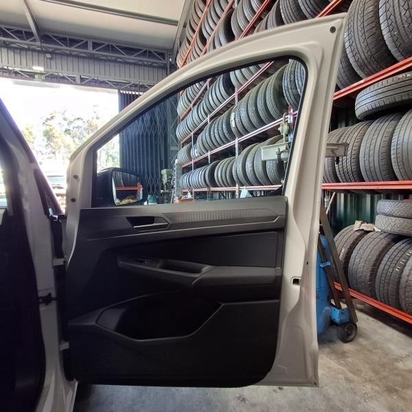 Porta frente direita VOLKSWAGEN Caddy V Kombi (SBB, SBJ)