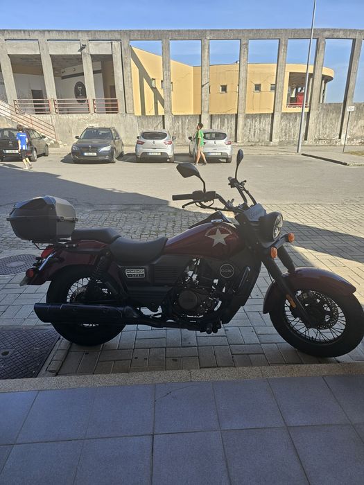 UM renegade commando 125cc