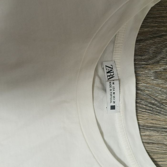 Жіноча біла футболка Zara