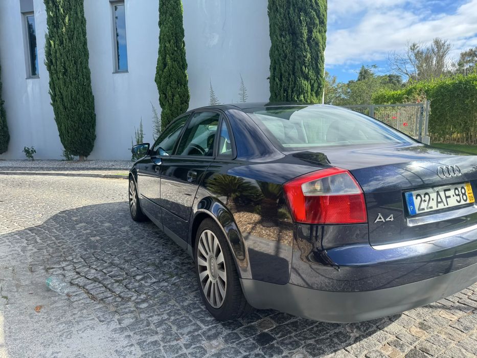 Audi A4 1.9TDI de 2001 em Bom Estado !