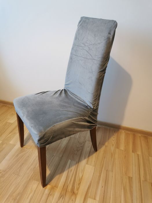 Sprzedam 4 używane drewniane krzesła z obiciem