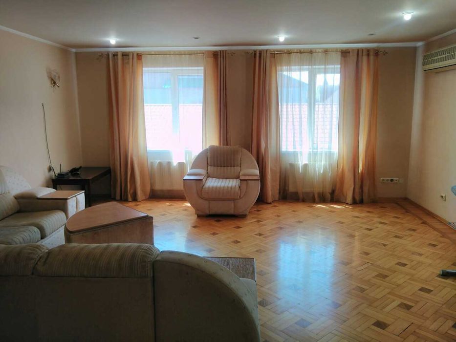 Продам будинок на 10 сотках