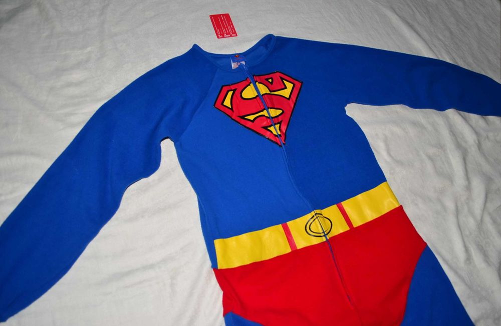 Новий Супермен костюм спортивний SuperMan герой аніматор великий кігур