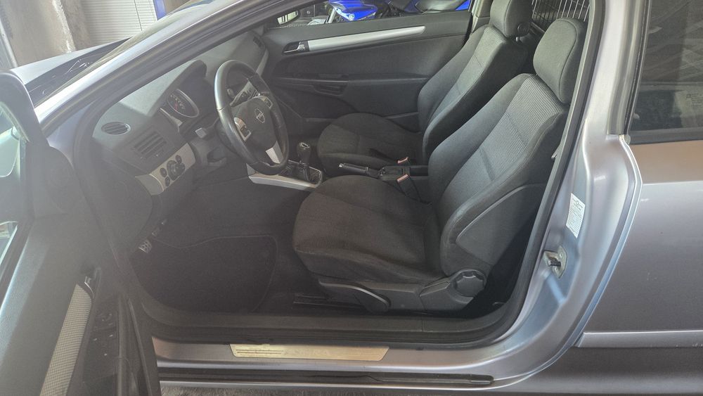 Opel Astra GTC 1.3 CDTI VAN