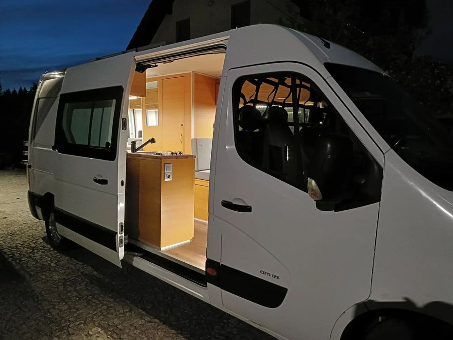 Opel MOVANO  Opel Movano Kamper Bus 2011r. do 3,5t kat.B Klima