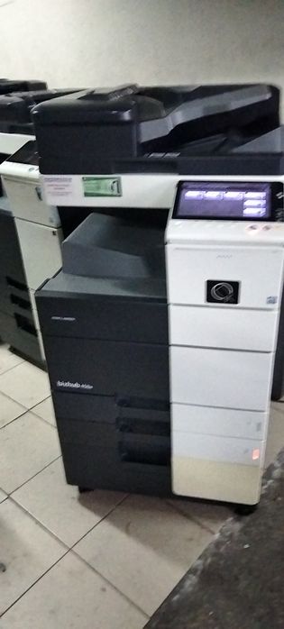 Vendo fotocopiadora Multifunções Konica Minolta Bizhub 458e Monocromaticaum ano garantia