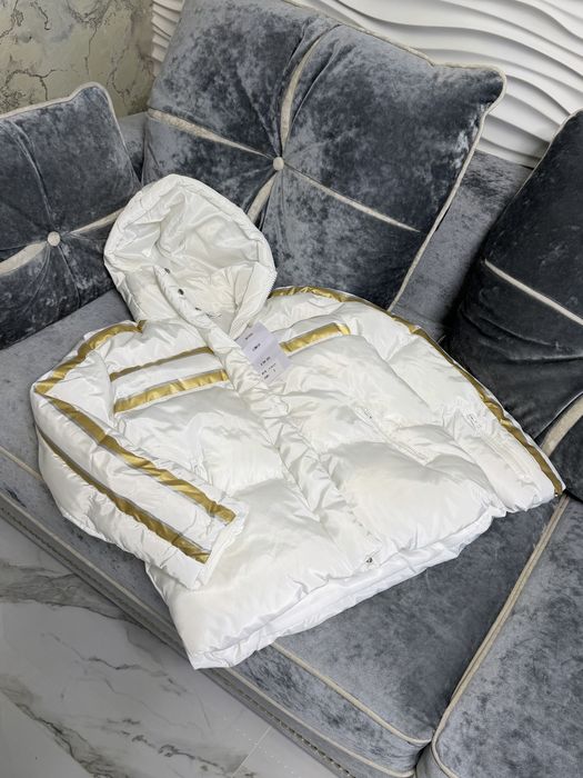 Белая курточка люкс бренд