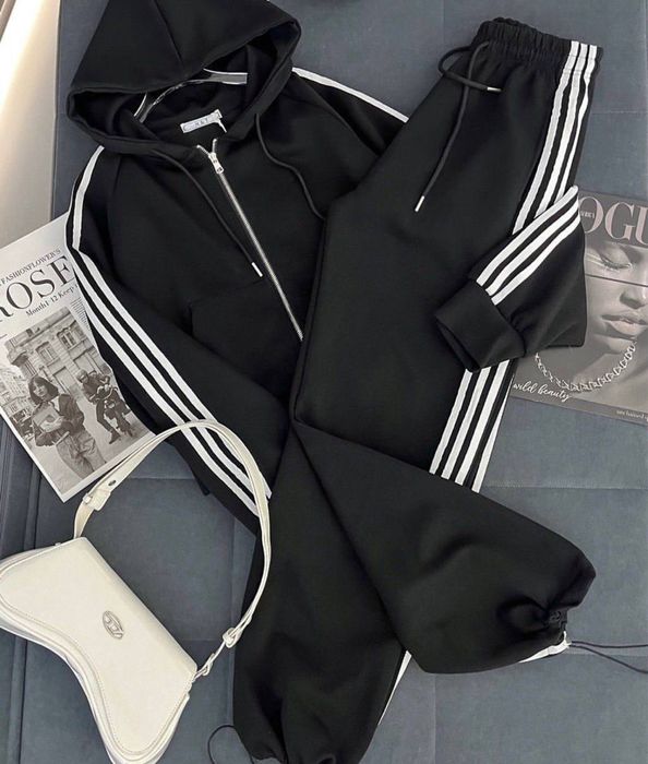 Спротивний жіночий костюм/ зручний та теплий костюм/ трьохнитка