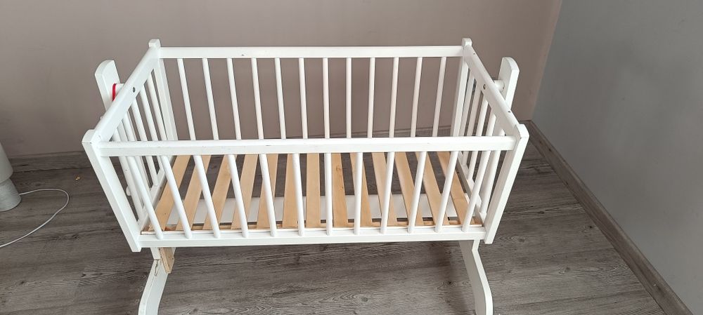 Kołyska na kołkach