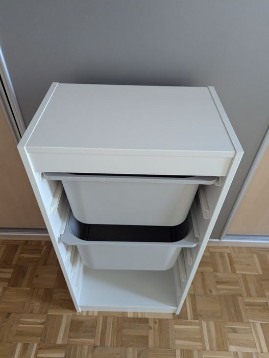 Biały regał trofast Ikea
