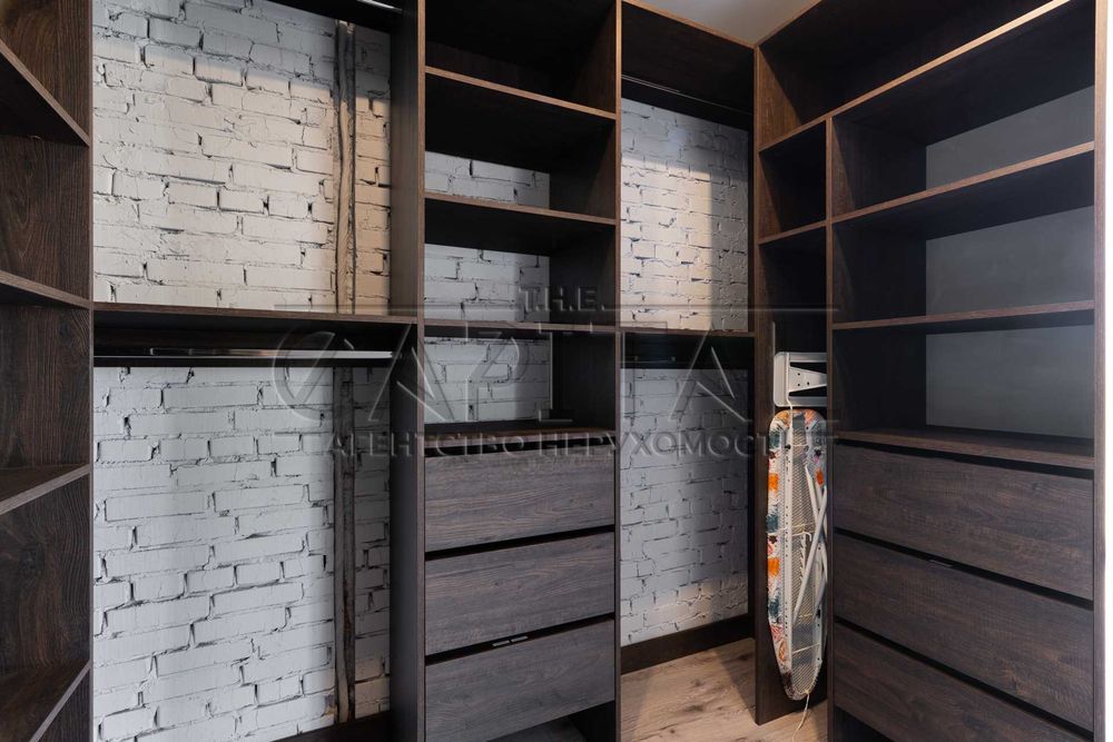 Продаж будинку в Крушинка , басейн, ГАЗ, Закрите КМ
