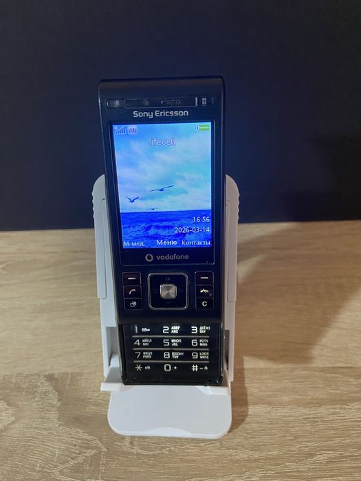 Мобильный телефон Sony ericsson C905