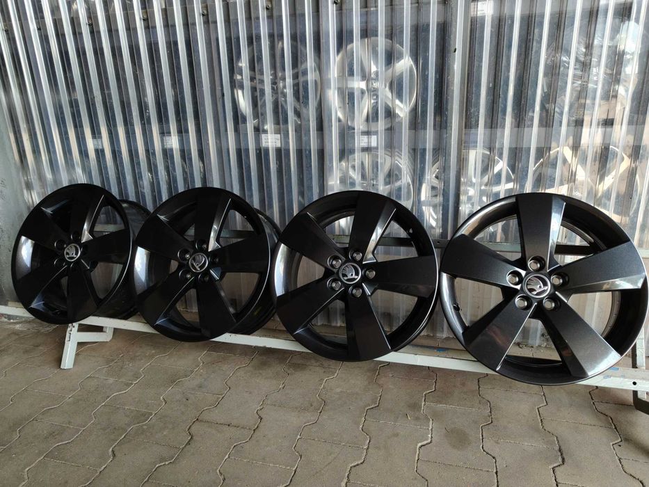 Oryginalne Felgi aluminiowe Skoda Scala Fabia Roomster Kamiq Rapid 6x16'' 5x100 ET35 Komplet