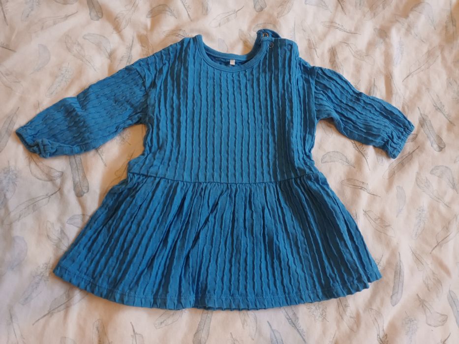 Piękna wygodna sukienka 68