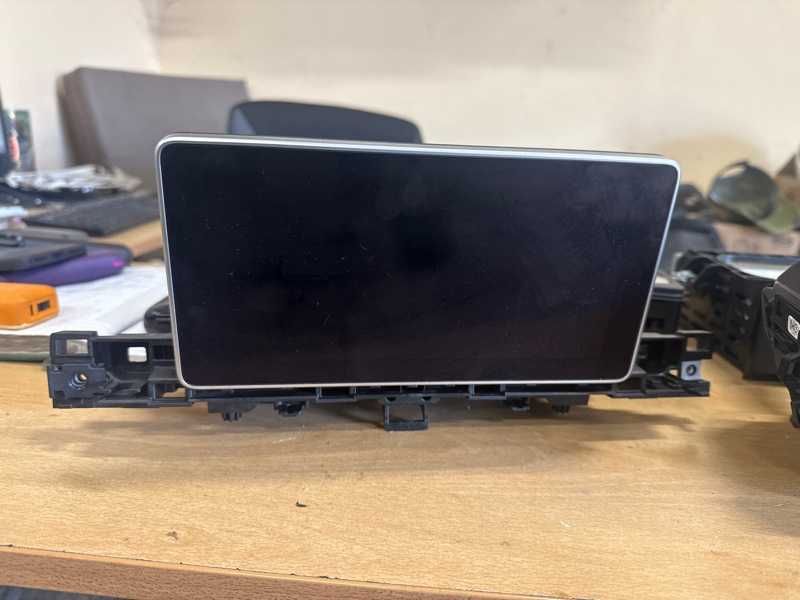 Приборная панель комплект cockpit мультимедия Audi A5 / A4 B9 mmi