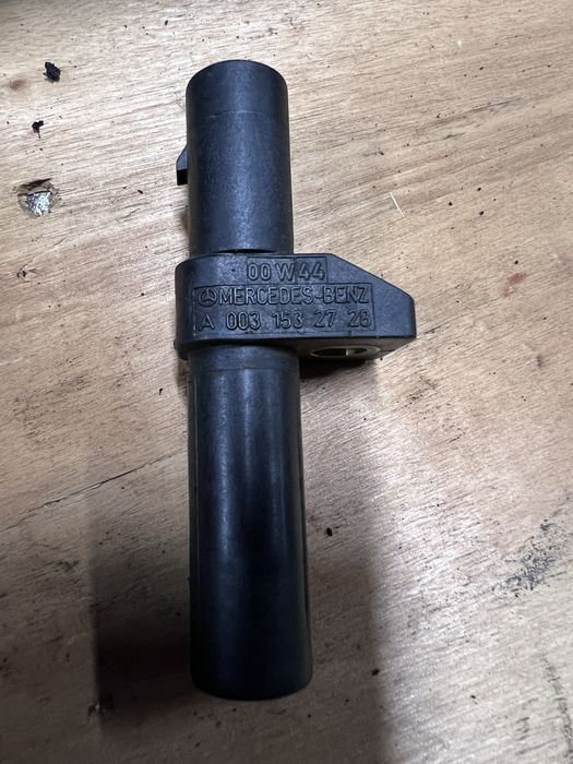 Датчик колінвала розпредвала Mercedes 2.2 2.7 cdi