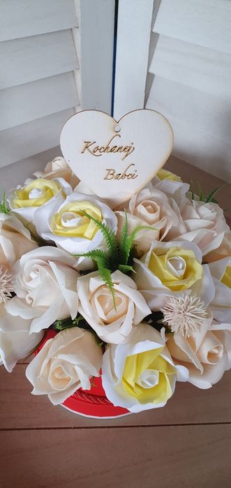 Flower box róże mydlane Kochanej Babci