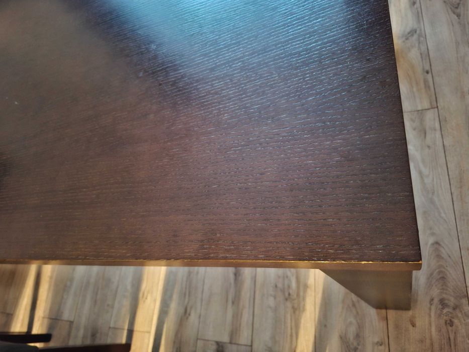 Rozsuwany duży stół