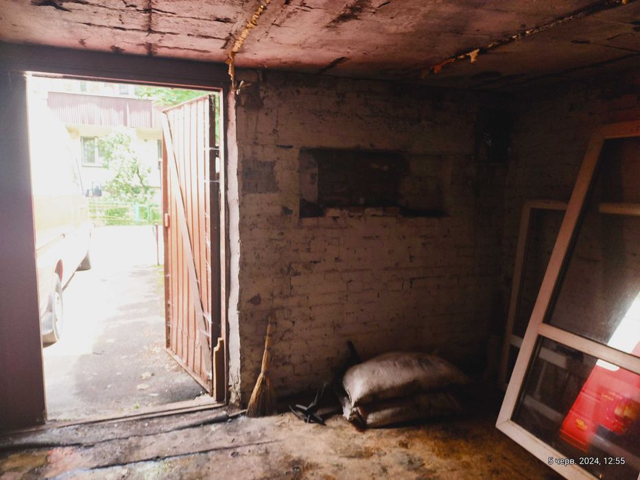 Нежитлове приміщ 23.9квм Куренівка Автозаводська 27Г Кафе Магазин Офіс