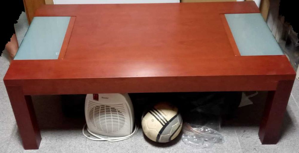 Mesa de centro em cerejeira e vidro