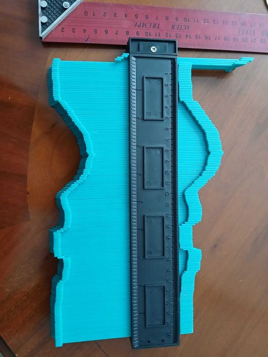 Wzornik do wycinania skomplikowanych kształtów - konturów. Nowy