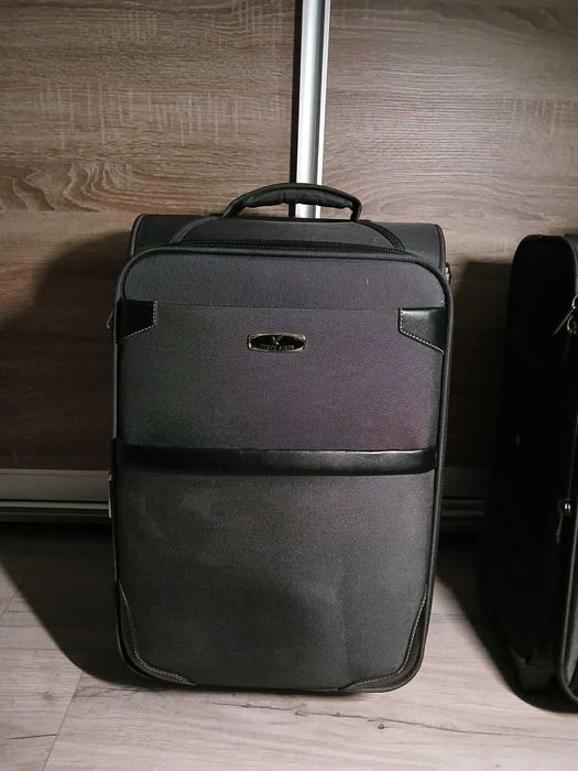 Чемодан на двух колесах Three birds