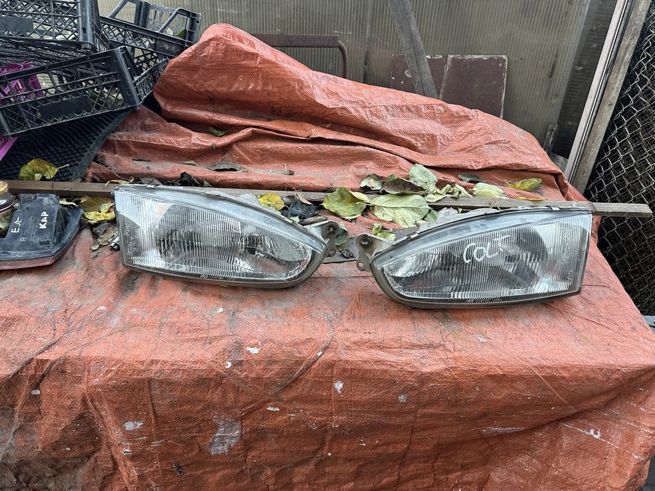 Colt фари передні 1992-1996 хечбек ліва права