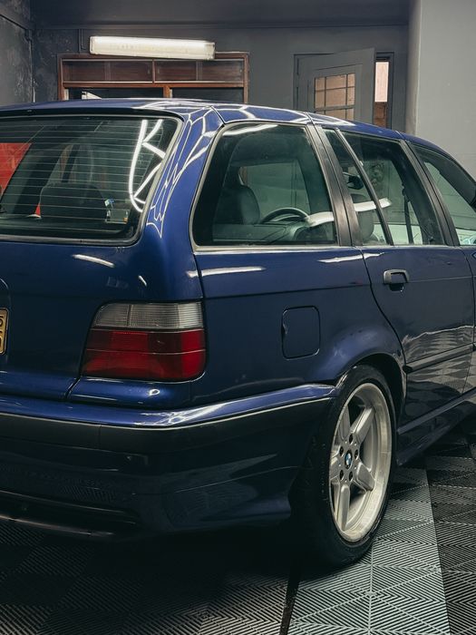 E36 318tds touring