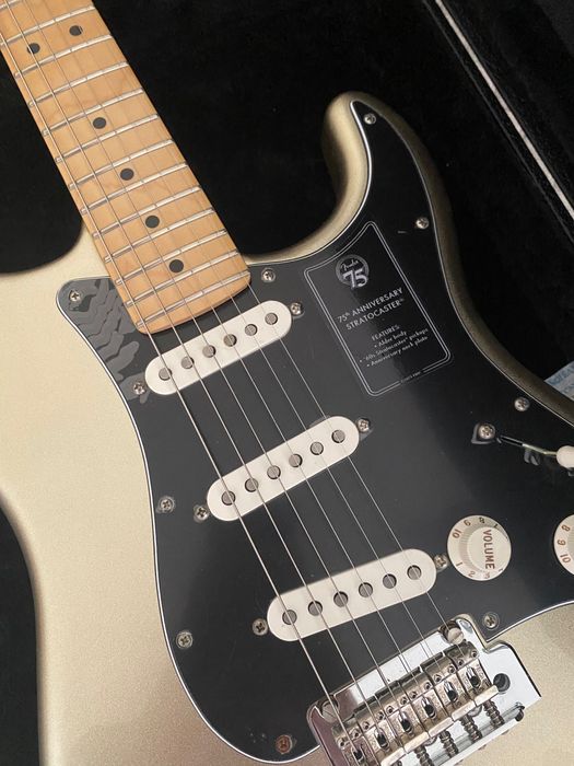 Fender 75th Anniversary Stratocaster - Diamond Anniversary + Hardcase