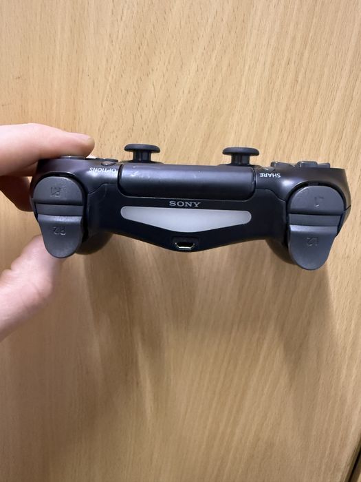 Sony PlayStation 4  slim 500