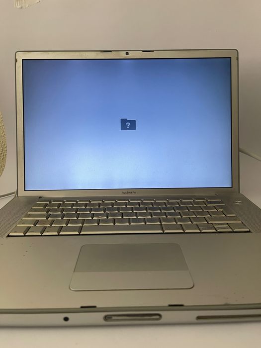 Apple MacBook Pro 15'' 2.2 GHz 200764740412461953121