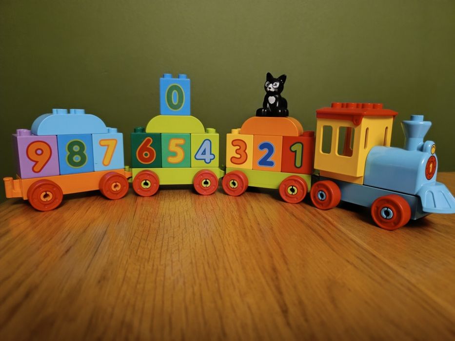 Lego Duplo pociąg z cyferkami