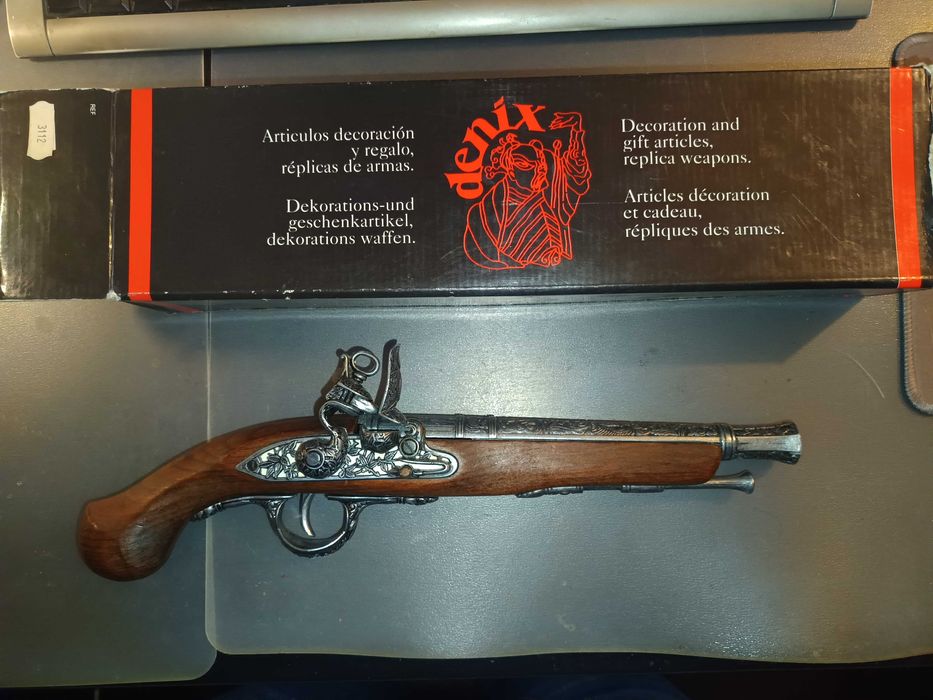 Replica de pistola do sec XVII