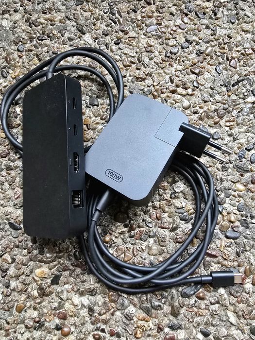 Microsoft Surface USB4 Dock 100W | Como Nova | USB4 / HDMI 2.1
