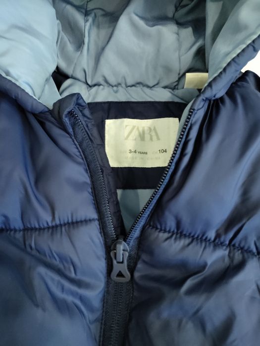 Курточка весняна zara на вік 2.5-4роки,зріст 104.Стан нової