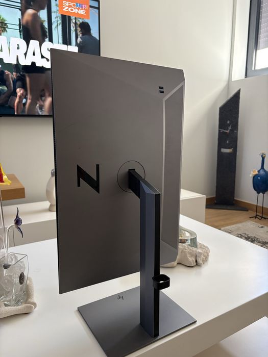 Monitor Z24U G3 Usado