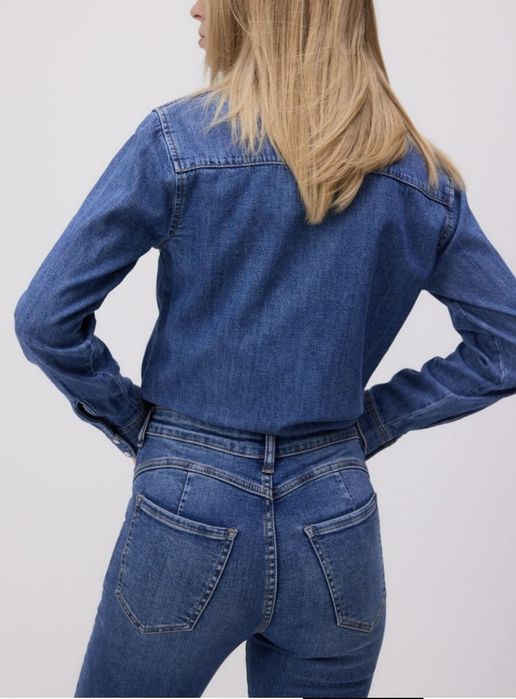 Джинси reserved з пуш-ап ефектом