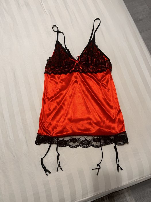 Сексуальний червоний пеньюар