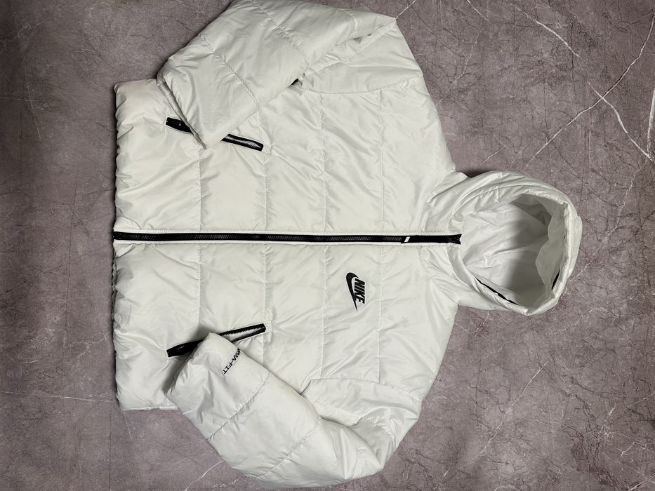 Куртка Nike жіноча nsw tech