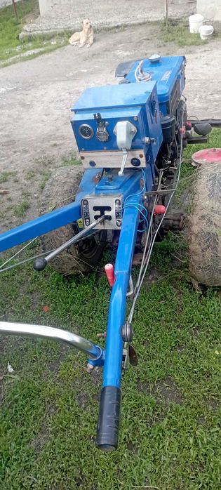 Зубр мотоблок,прицеп,все в комплекті