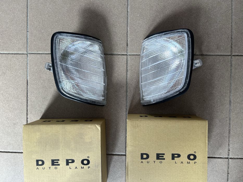 Поворотники Mercedes W124 , поворотник W124 DEPO , нові  !