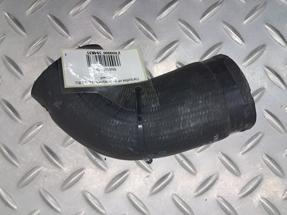 Патрубок на интеркулер левый AUDI Q3 8U 15-18 5N0145833B