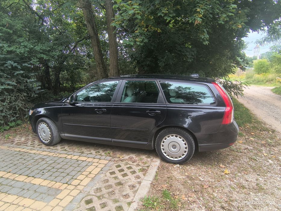 Volvo V50