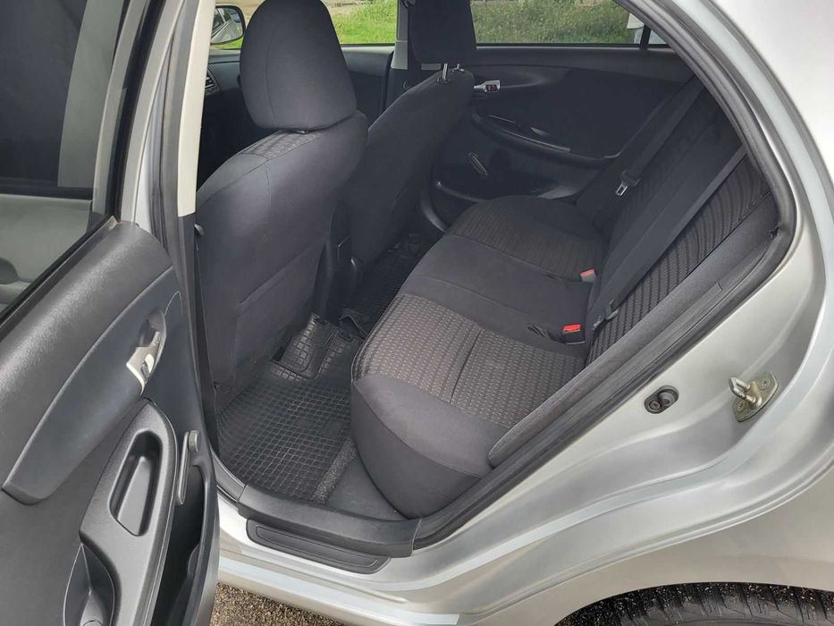Продаж Toyota Corolla