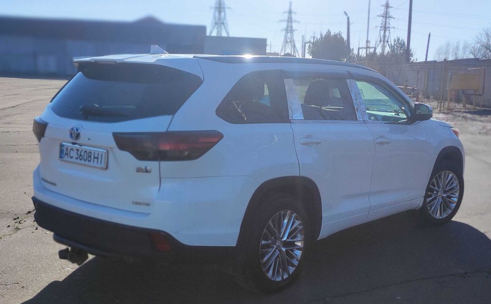 Toyota Highlander Limited 2016 hybrid