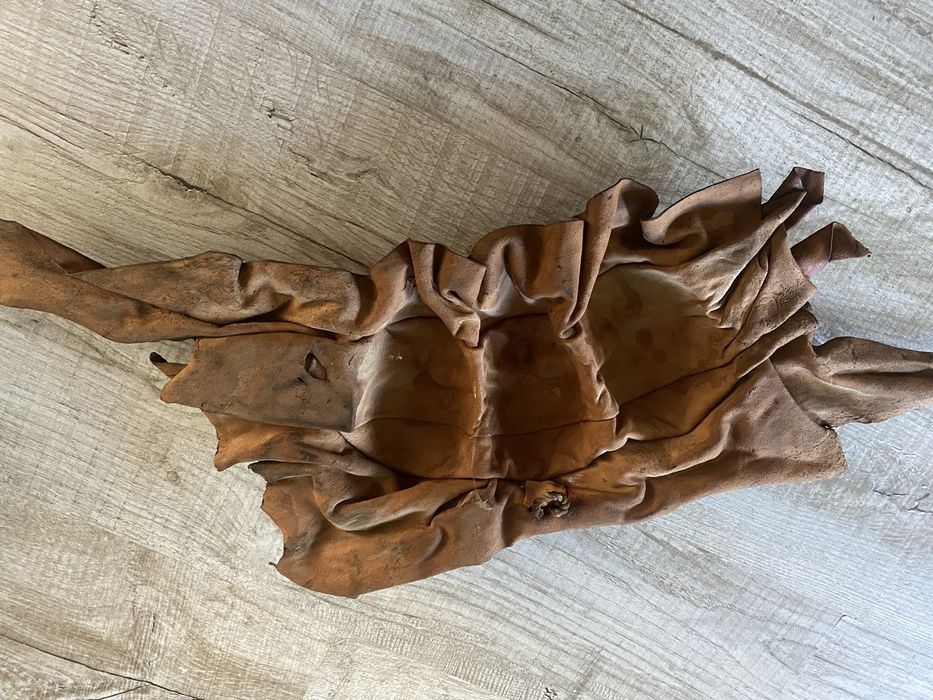 Картина из кожи на стену