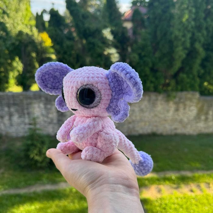 Monsterek na szydełku, maskotka handmade, amigurumi, 12 cm