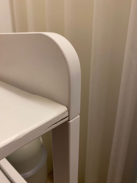 Móvel branco muda-fraldas (trocador)